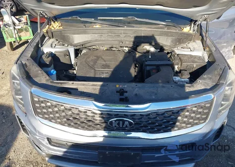 2020 Kia Telluride Lx z USA, uszkodzony, nr VIN 5XYP2DHC4LG015890